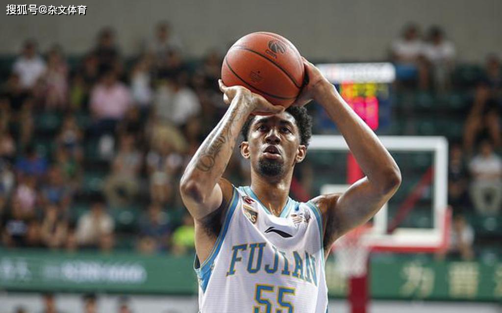 底特律活塞训练开放日，赛后复出首秀引欢呼，CBA季后赛在即，控场能力受关注的简单介绍